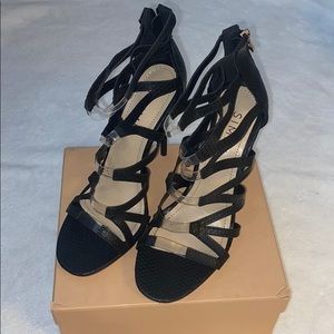 NEW BLACK OPEN TOE HEEL